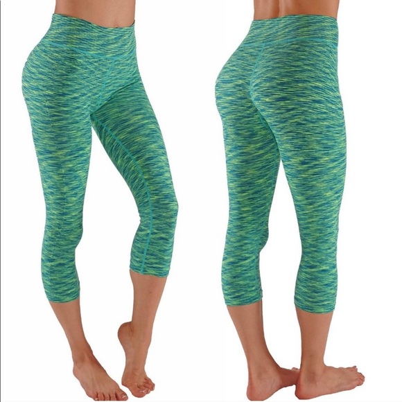 🎉HOST PICK🎉 two tone capri seamless wide band leggings - Picture 2 of 4